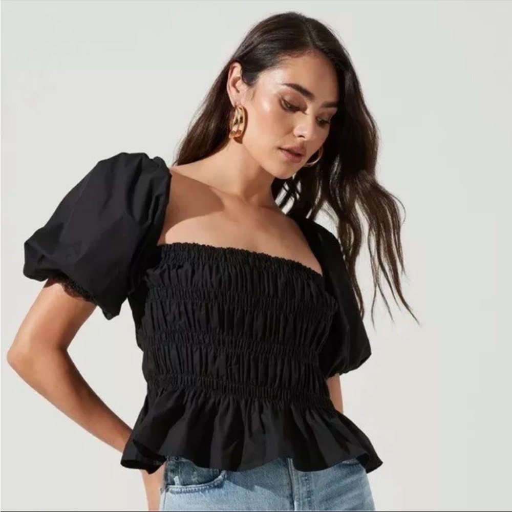 ASTER Puff Bubble Sleeve Square Neck Smocked Top